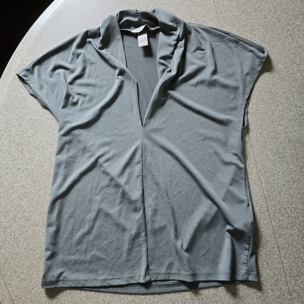 H&M dressy top